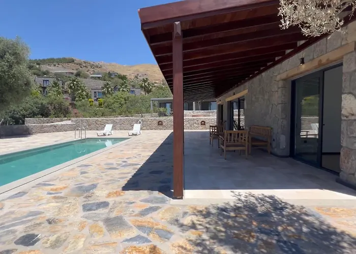 Guemuesluek Uemit Villa